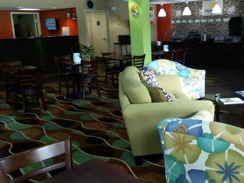 Days Inn By Wyndham Sarasota Bay Eksteriør billede