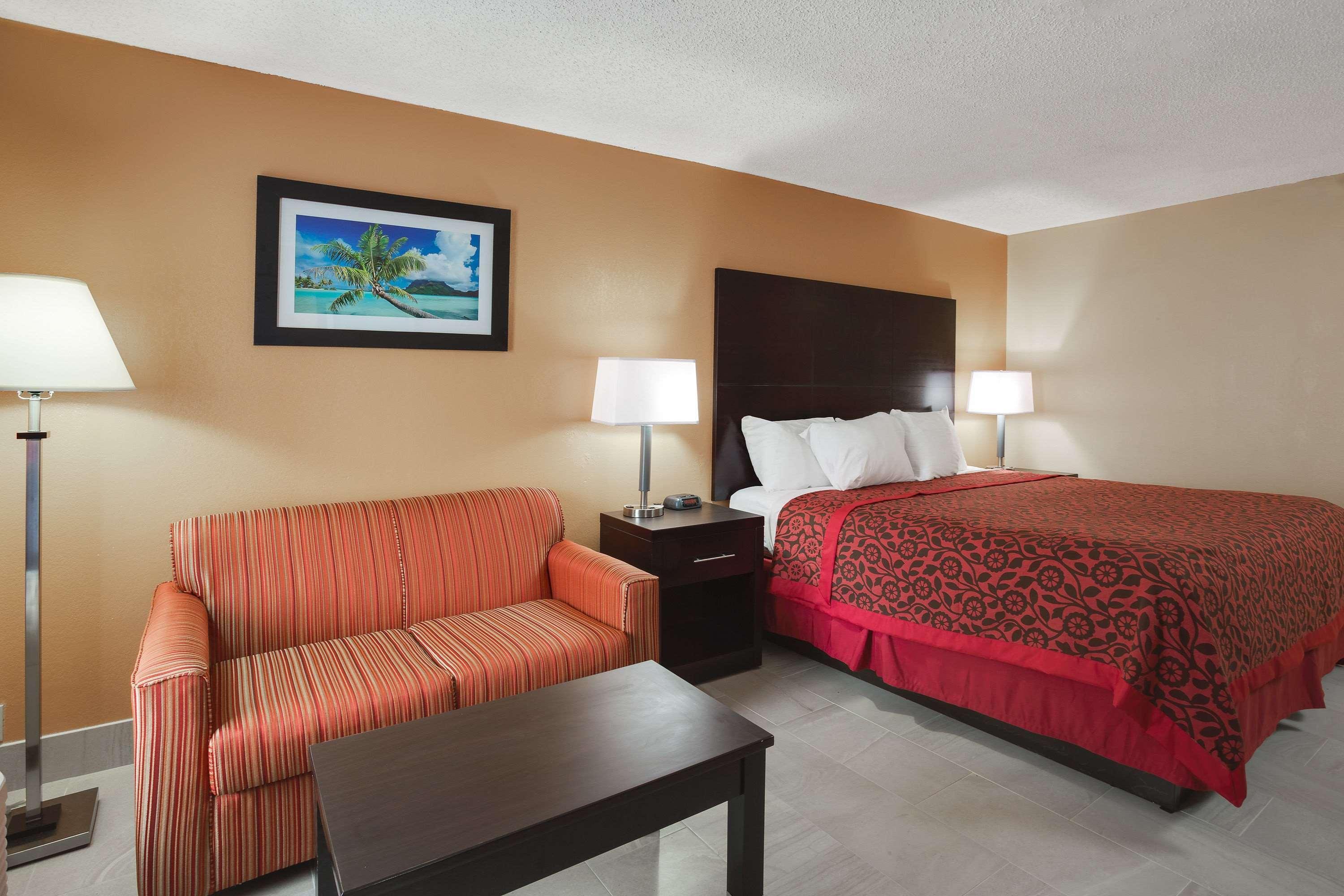 Days Inn By Wyndham Sarasota Bay Eksteriør billede
