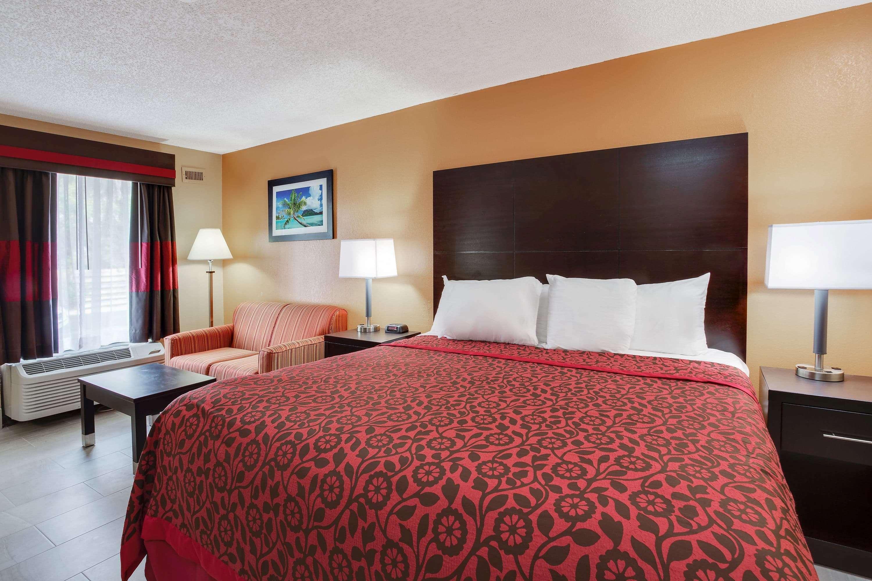 Days Inn By Wyndham Sarasota Bay Eksteriør billede
