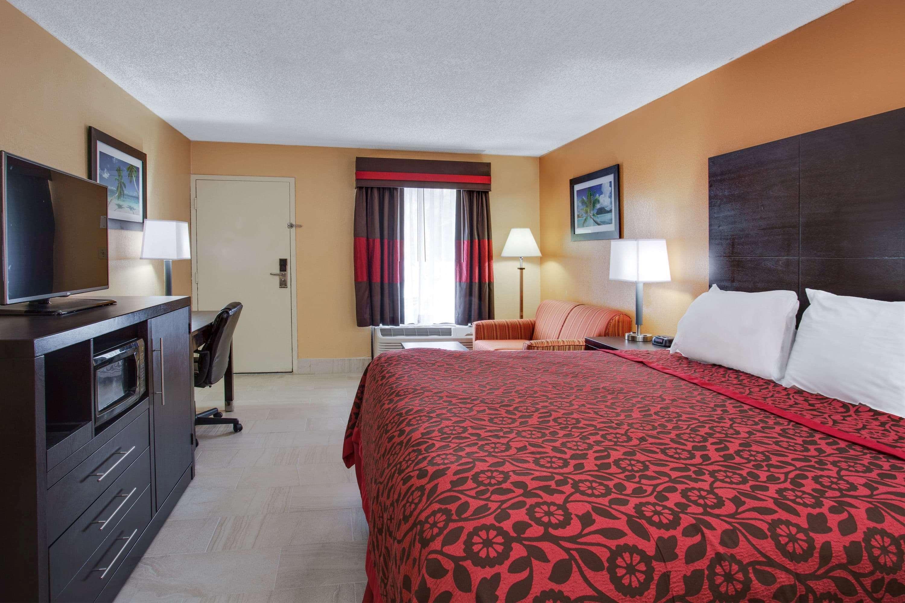 Days Inn By Wyndham Sarasota Bay Eksteriør billede